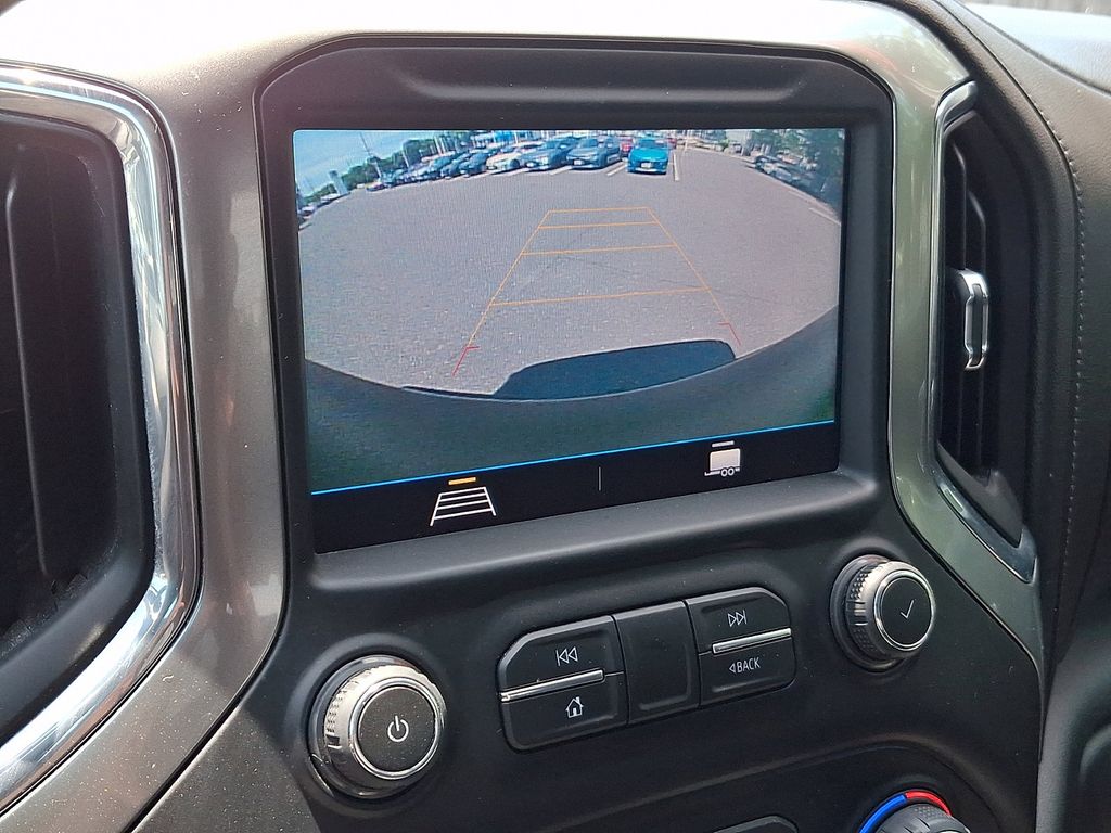 Thumbnail: 2020 Chevrolet Silverado 1500 - 17