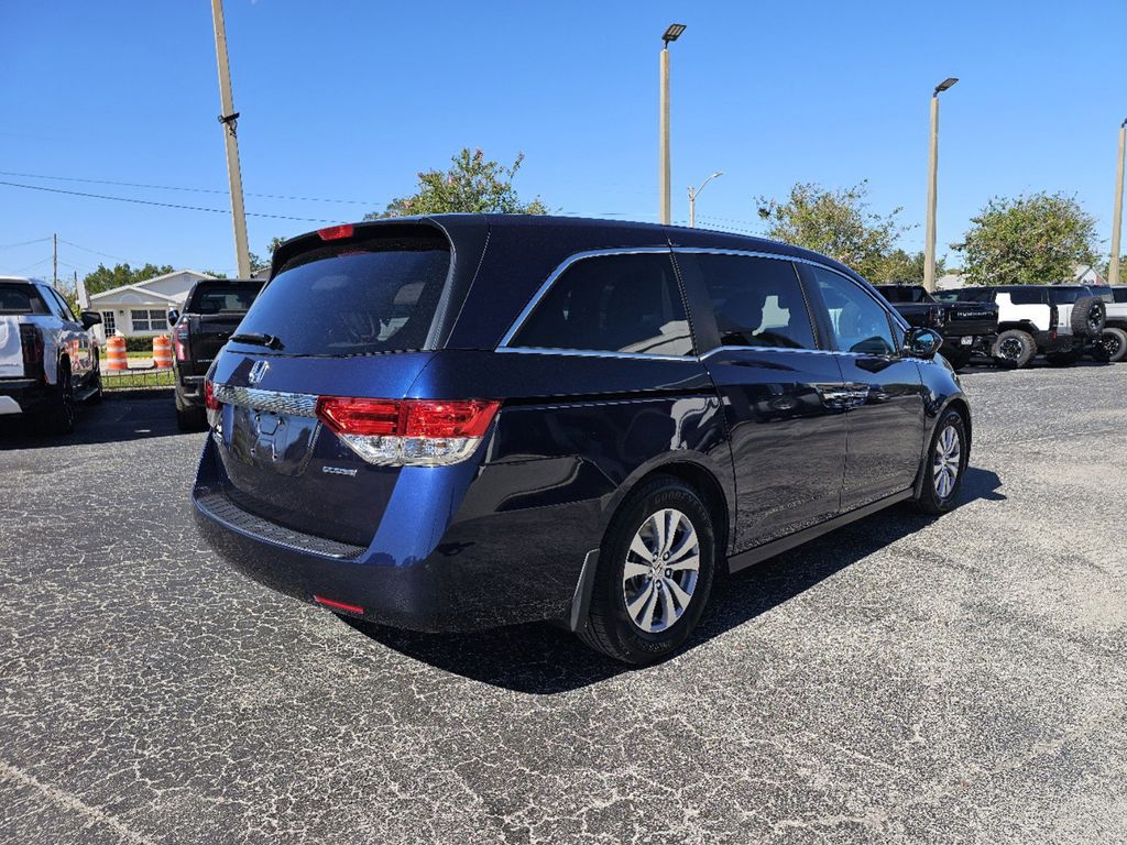 2017 Honda Odyssey SE 4