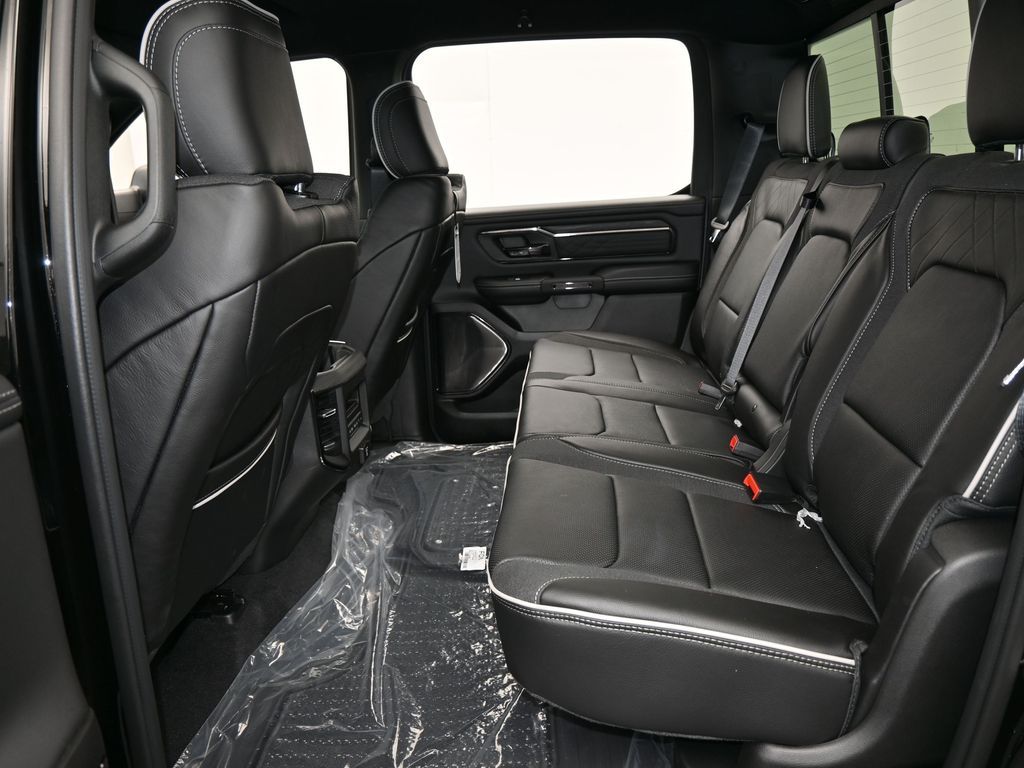 New 2026 Diamond Black Crystal Pearlcoat Ram Limited image 29