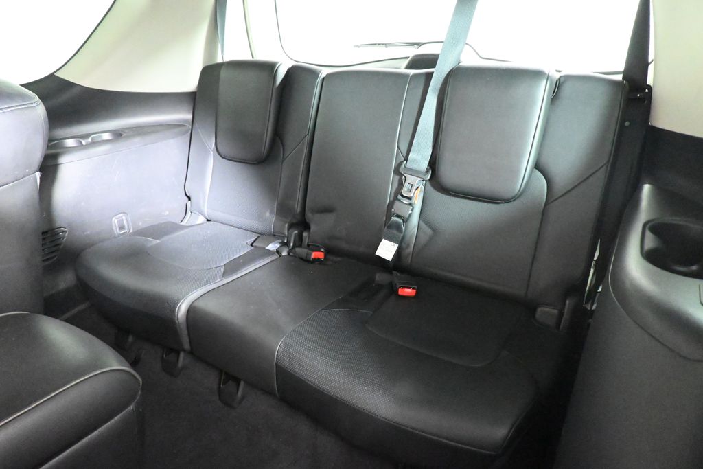 Thumbnail: 2018 INFINITI QX80 - 32