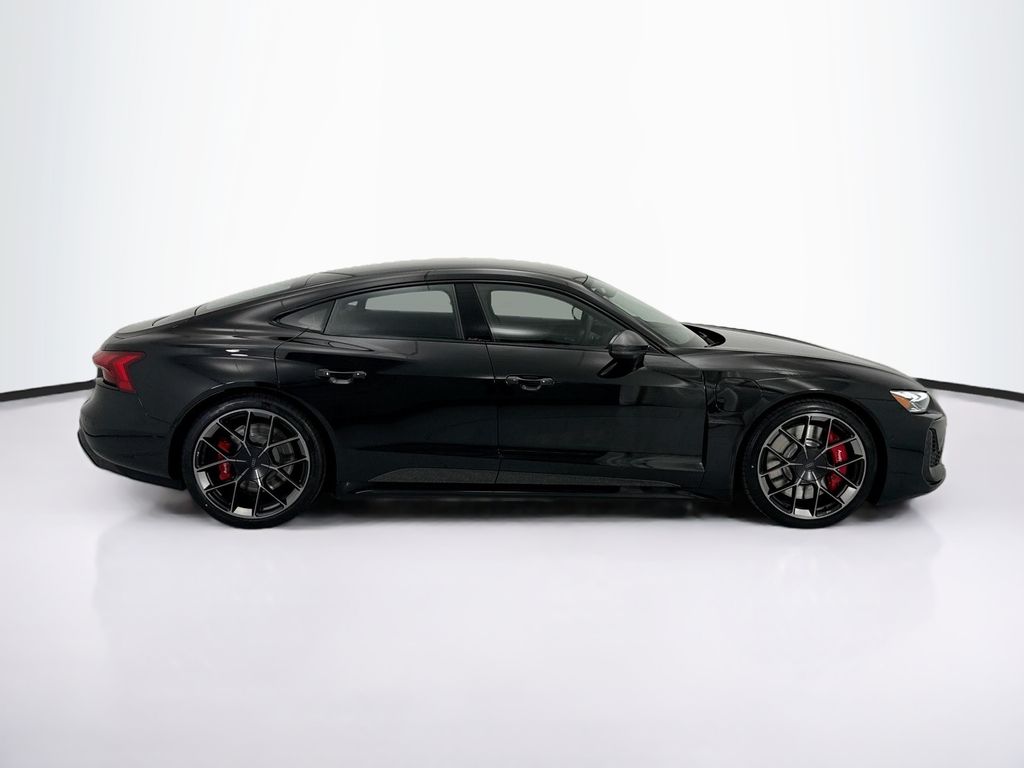 Thumbnail: 2026 Audi RS e-tron GT - 4