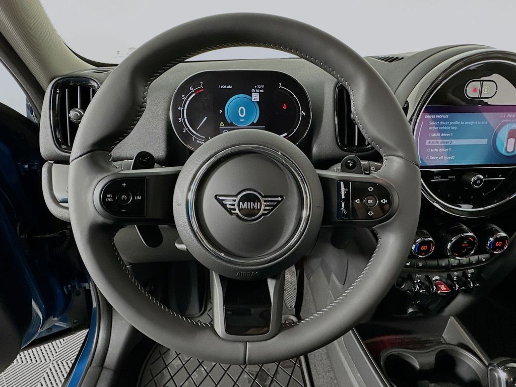 2024 MINI Cooper Countryman Iconic 10