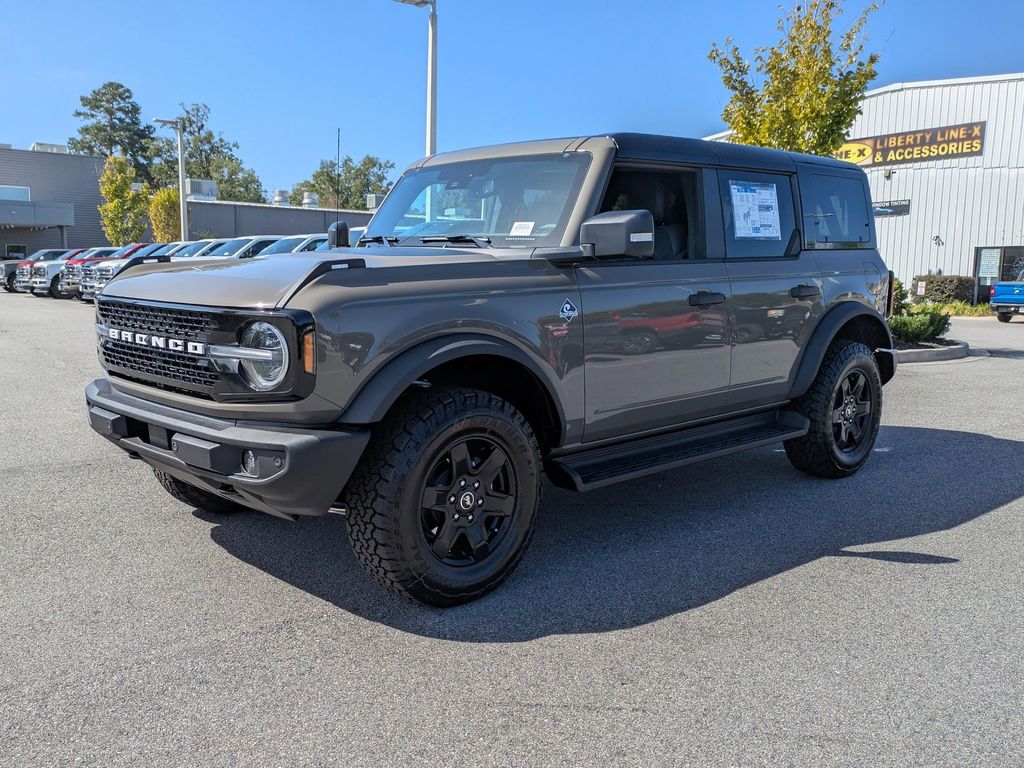 2025 Ford Bronco Outer Banks