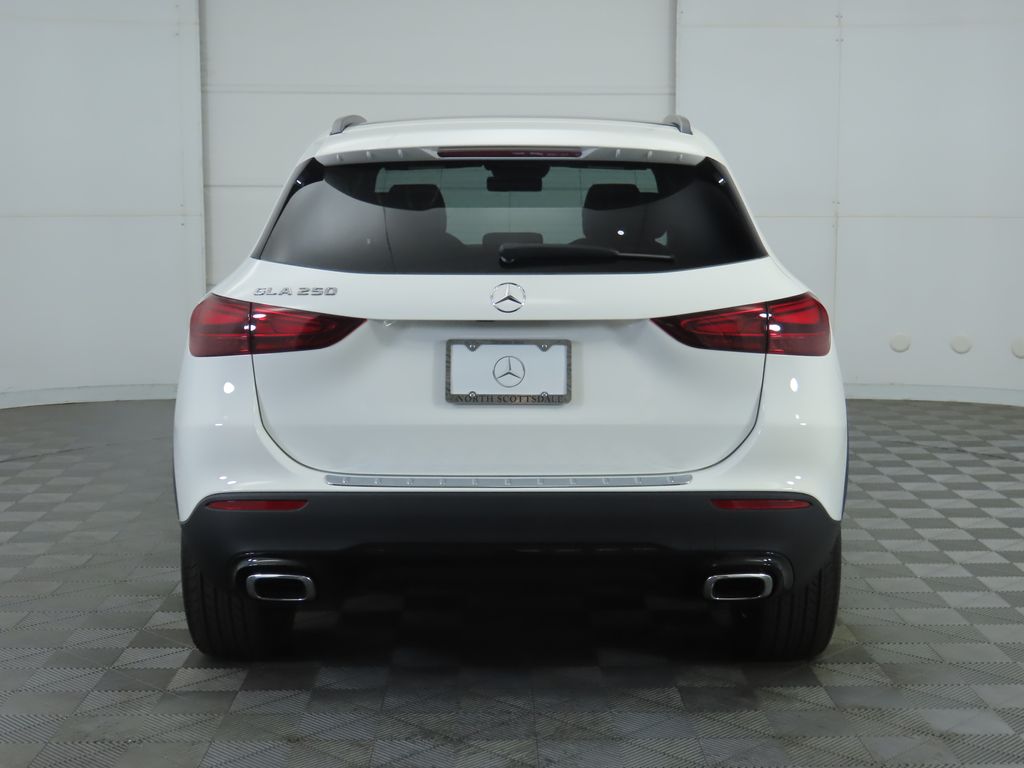 Thumbnail: 2026 Mercedes-Benz GLA - 6