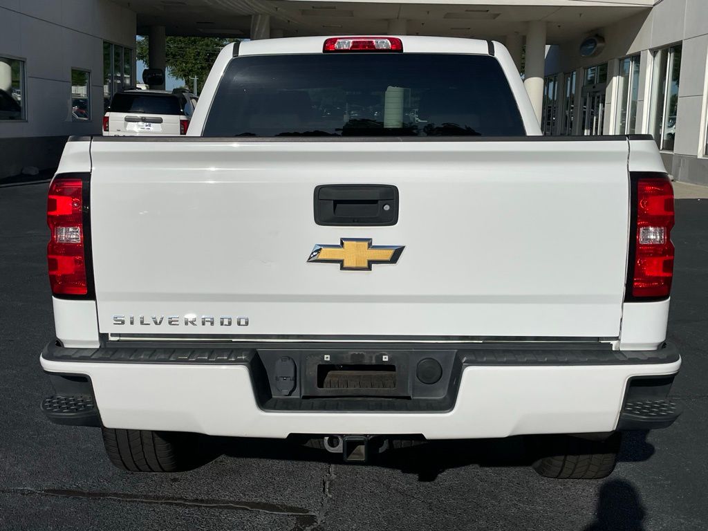 Thumbnail: 2018 Chevrolet Silverado 1500 - 4