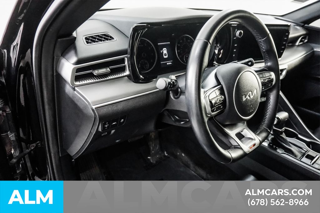 Used 2022 Black Kia GT-Line image 32