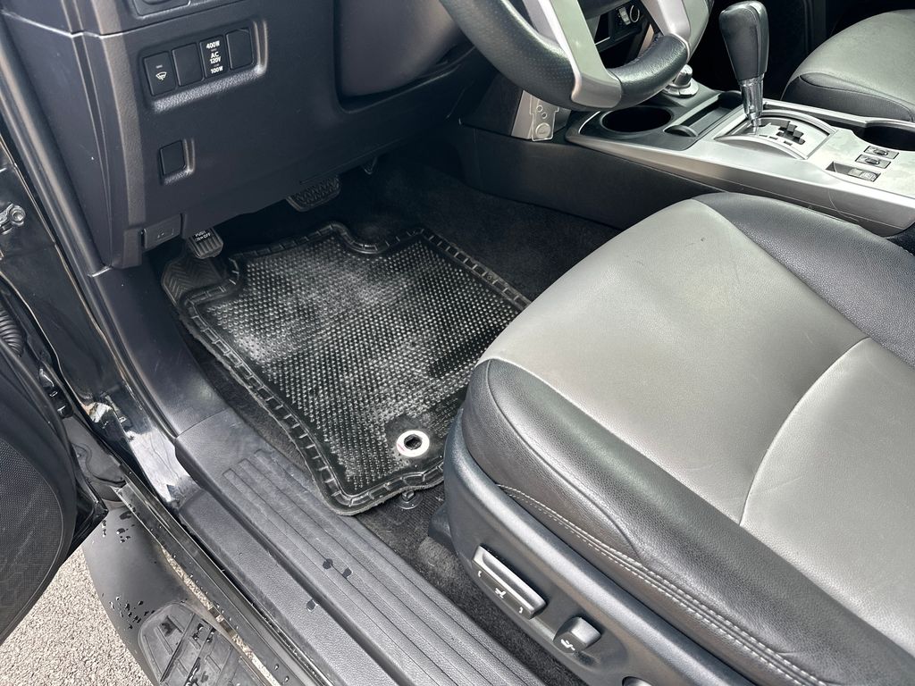 Used Car 2018 Toyota 4runner  Sr5 Premium For Sale Under $30,000 In Austin, Texas