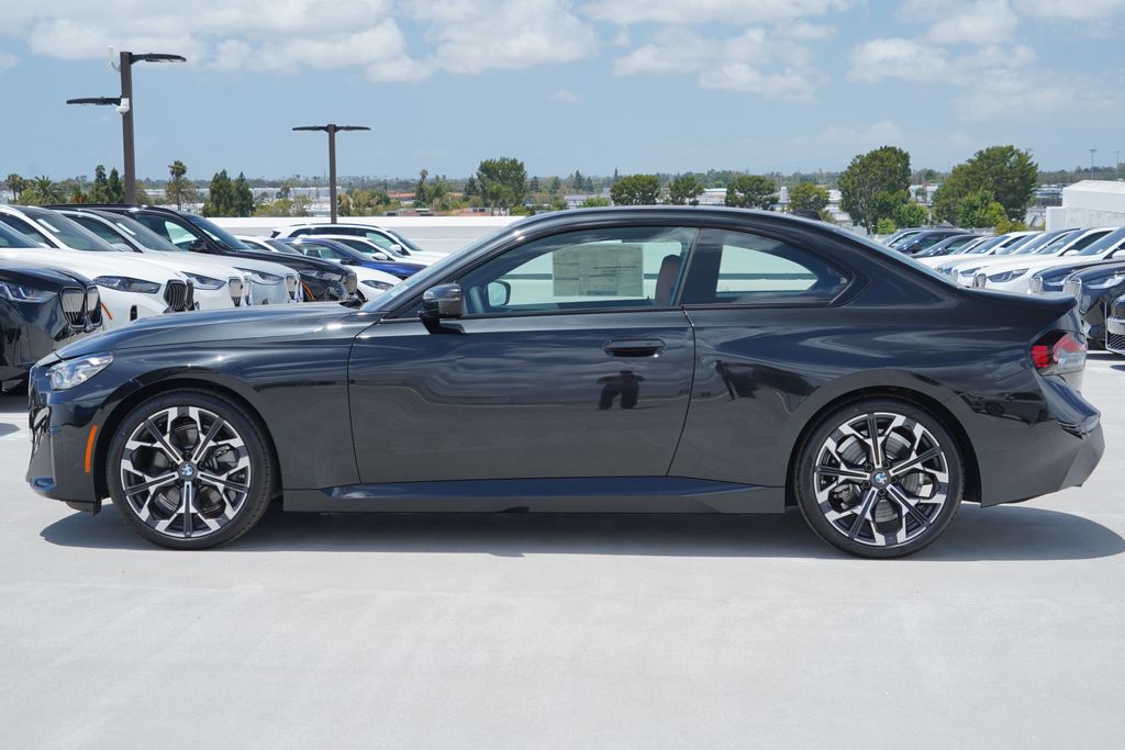 Thumbnail: 2026 BMW 2 Series - 4