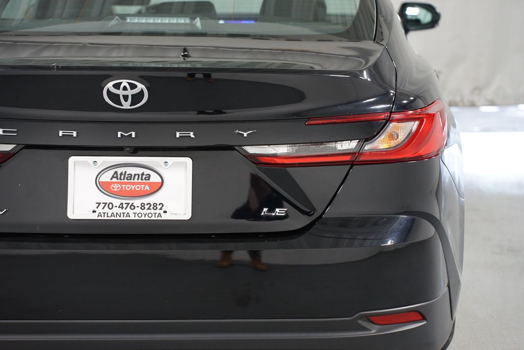 Thumbnail: 2025 Toyota Camry - 10
