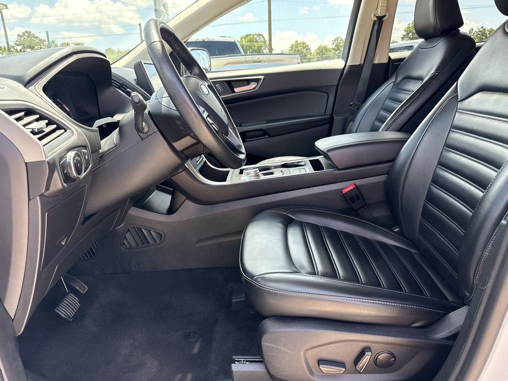 2024 Ford Edge SEL - 11
