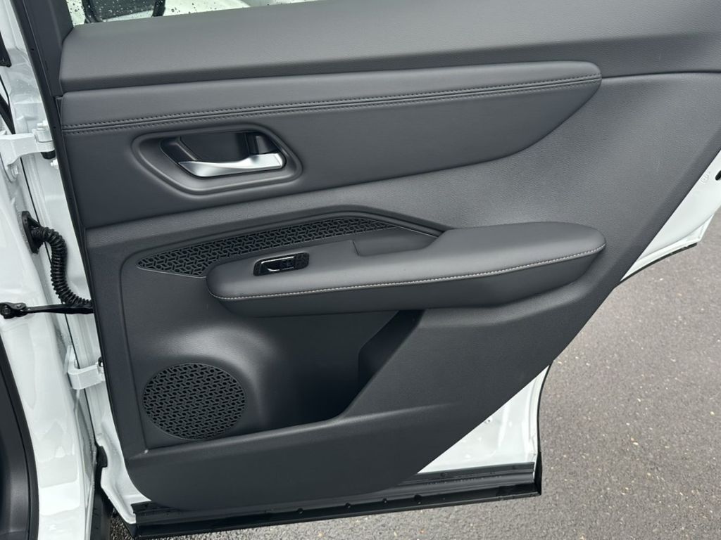 2025 Nissan Ariya ENGAGE e-4ORCE