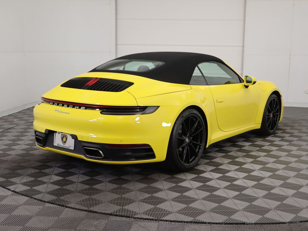 2022 Porsche 911 Carrera 13