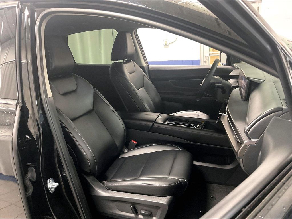 2025 Nissan Murano — photo 11