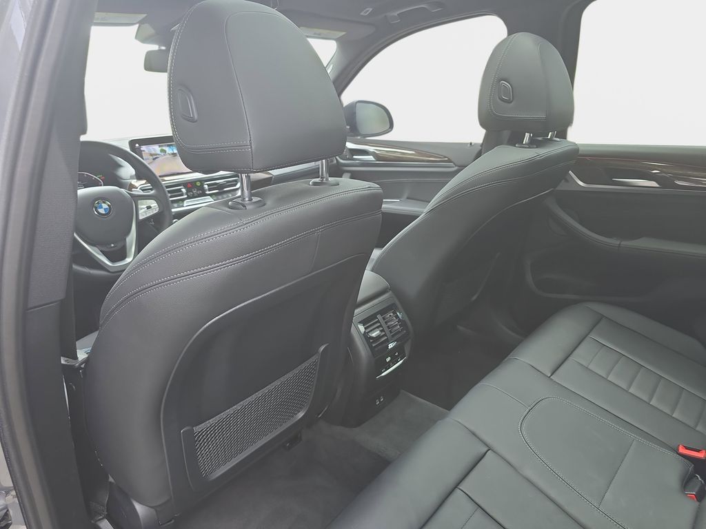 Used 2023 Gray BMW sDrive30i image 14