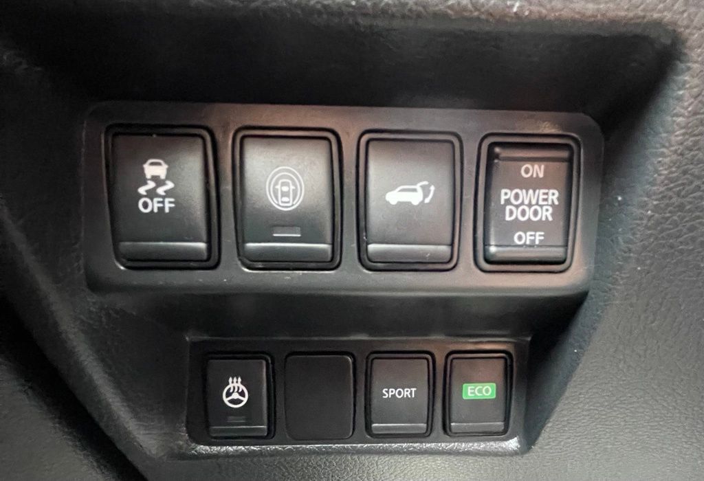 2017 Nissan Rogue SL Black at Autostrade