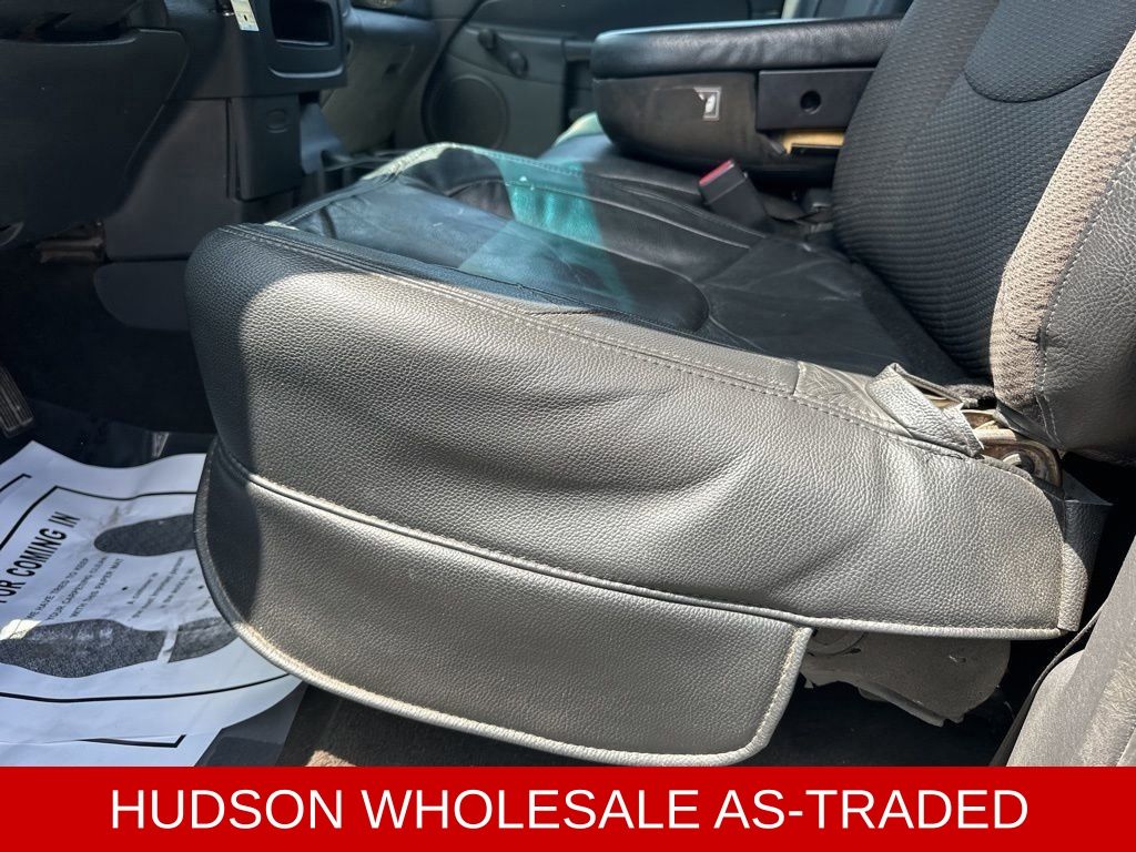 2005 Mineral Gray Metallic Clearcoat Dodge Ram 2500 ST RWD Truck