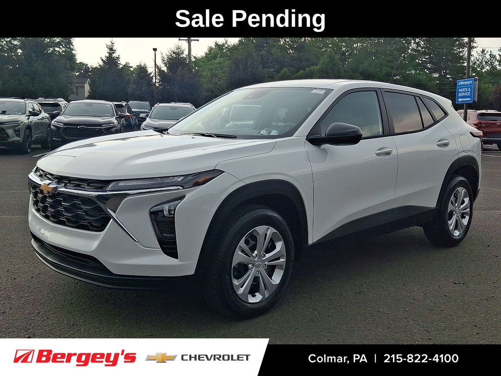Summit White 2026 Chevrolet Trax SUV / Crossover Front-Wheel Drive 6-Speed Automatic