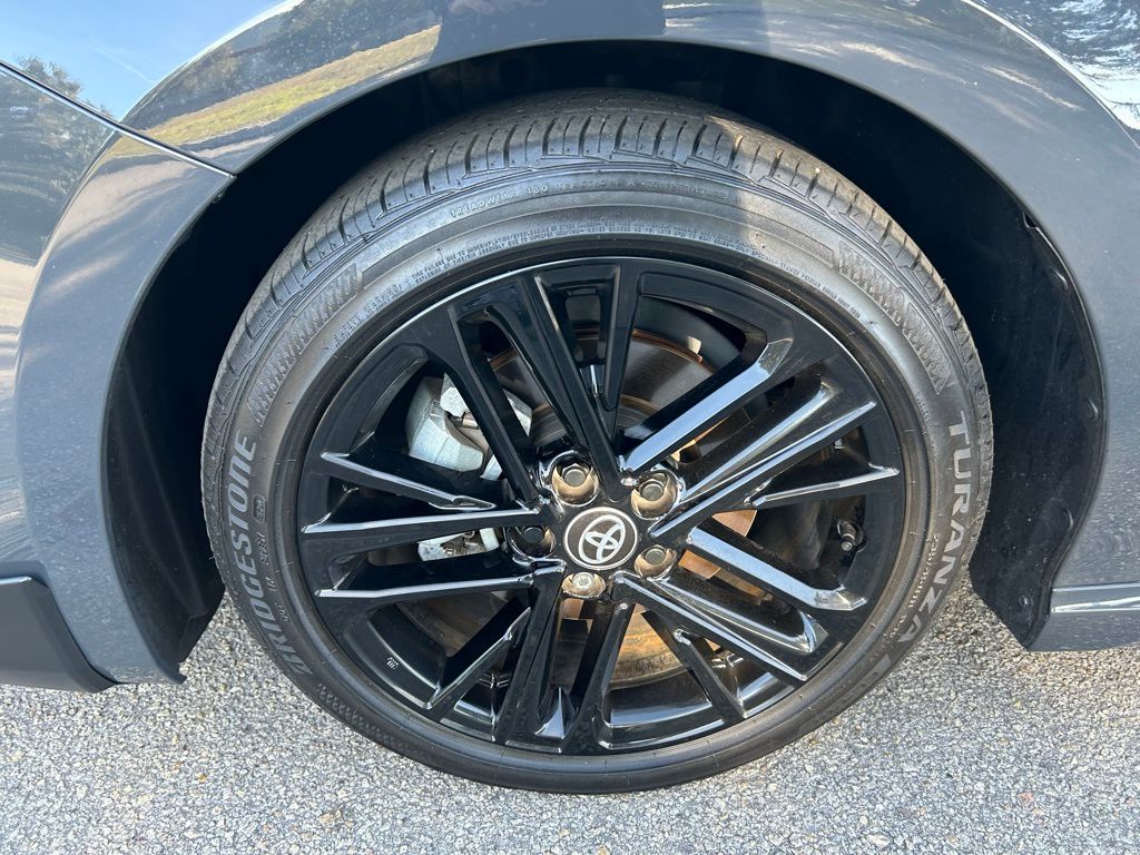 Thumbnail: 2025 Toyota Camry - 9