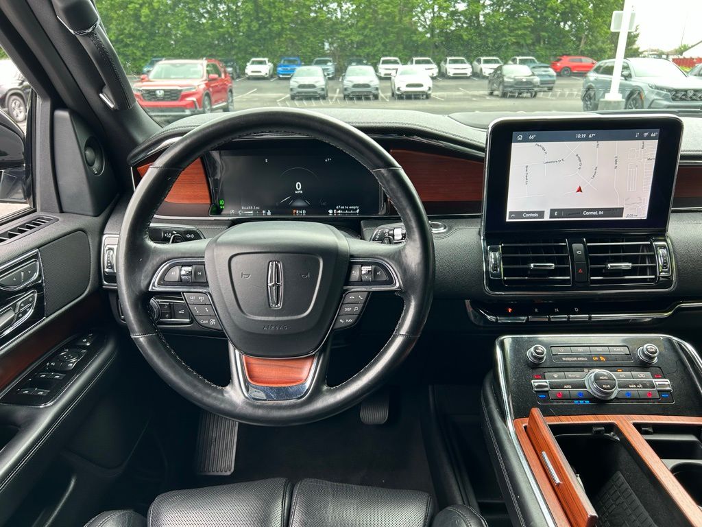 Thumbnail: 2020 Lincoln Navigator - 13