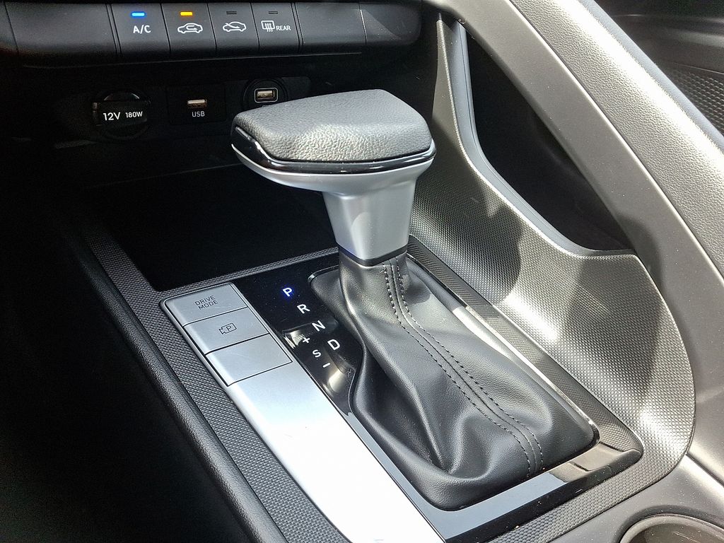 Thumbnail: 2023 Hyundai Elantra - 15
