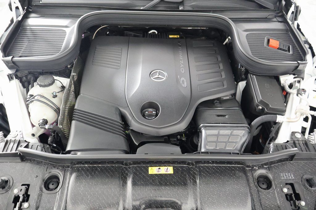 Thumbnail: 2026 Mercedes-Benz GLS - 10