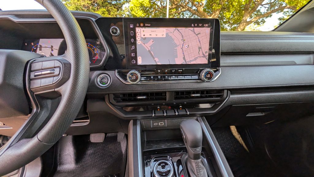 Used 2025 Chevrolet Colorado Trail Boss 4D Crew Cab