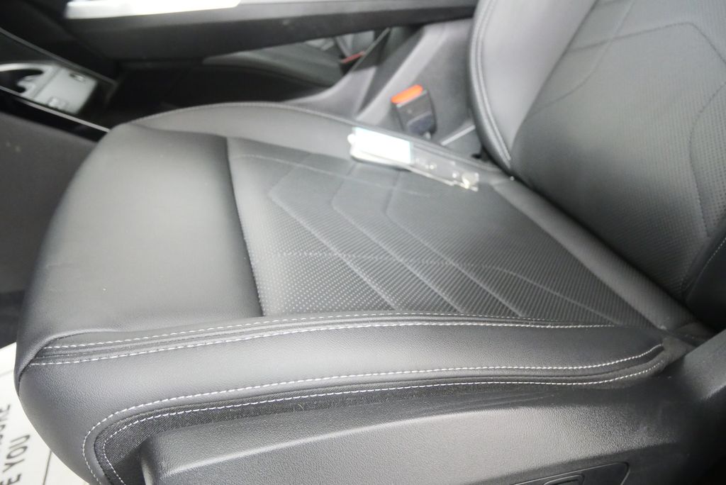 Thumbnail: 2024 BMW X2 - 9