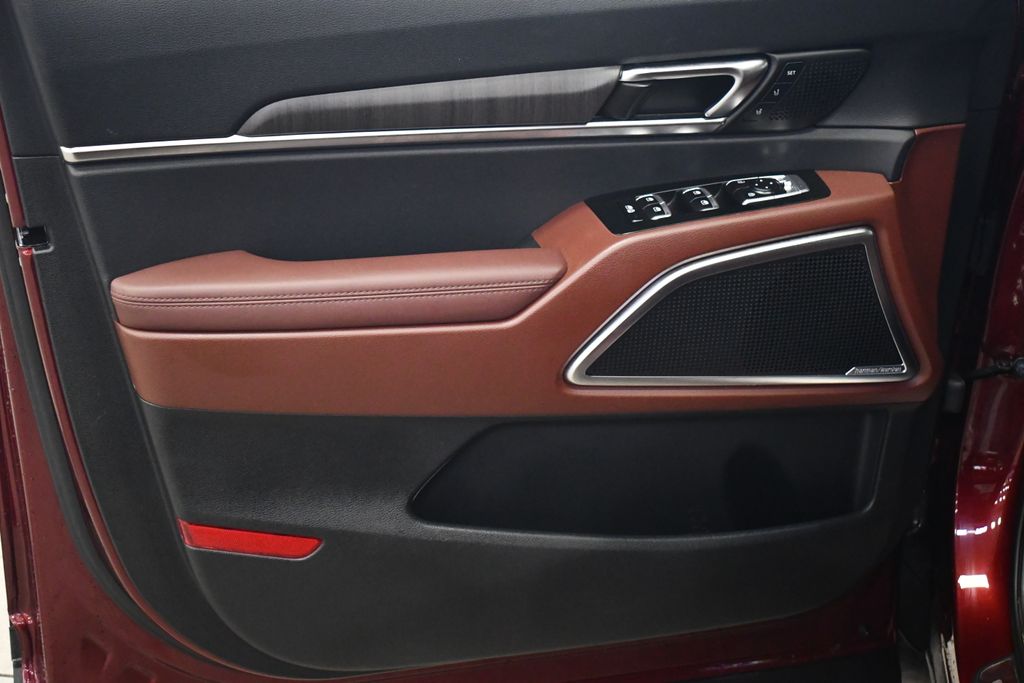 Thumbnail: 2023 Kia Telluride - 15