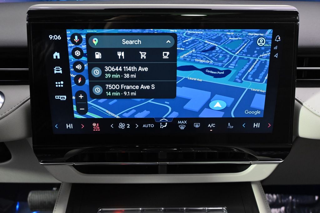 New 2026 Red Lincoln Reserve image 29