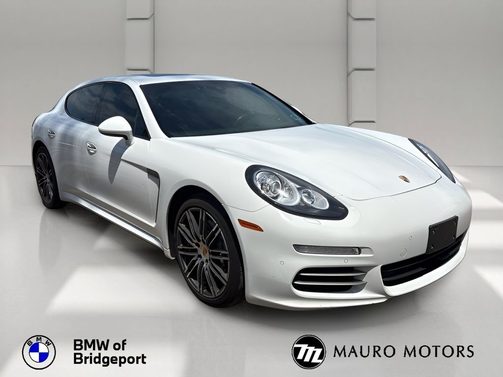 2016 Porsche Panamera