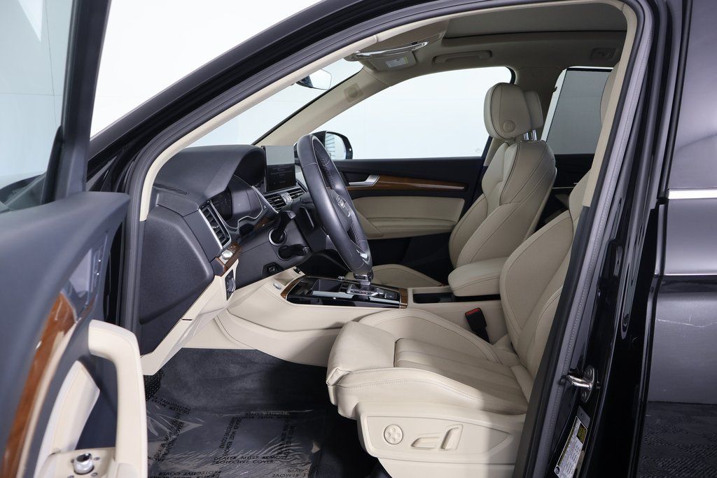 Thumbnail: 2023 Audi Q5 - 9