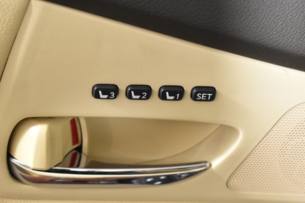 Thumbnail: 2013 Lexus RX - 32