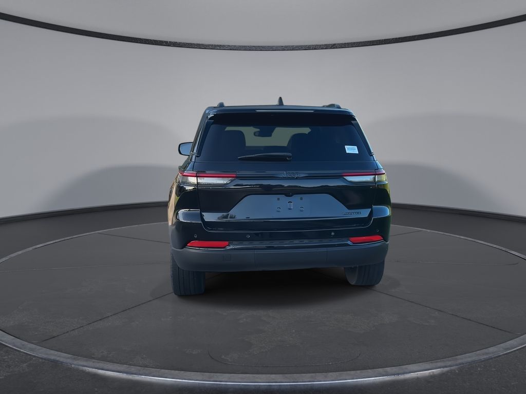 Thumbnail: 2023 Jeep Grand Cherokee - 7