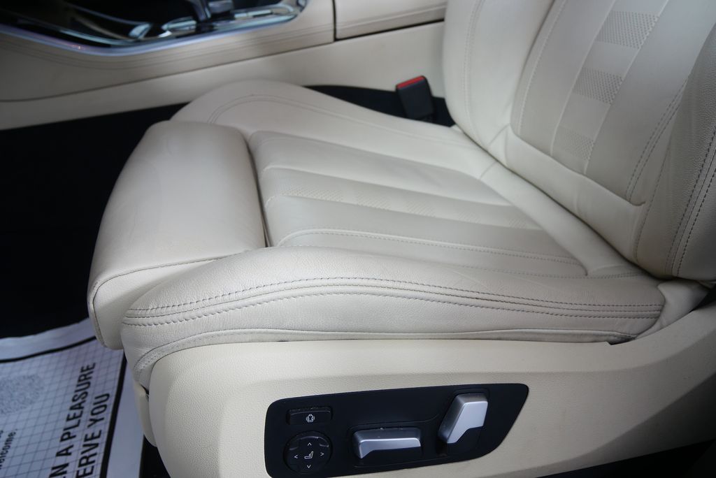 Thumbnail: 2021 BMW X5 - 9