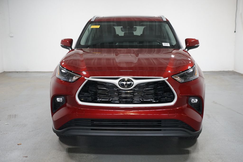 Thumbnail: 2025 Toyota Highlander - 2