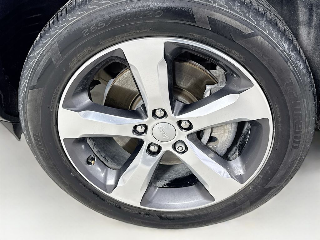 Used Car 2021 Jeep Grand Cherokee L  Limited For Sale Under $25,000 In Austin, Texas