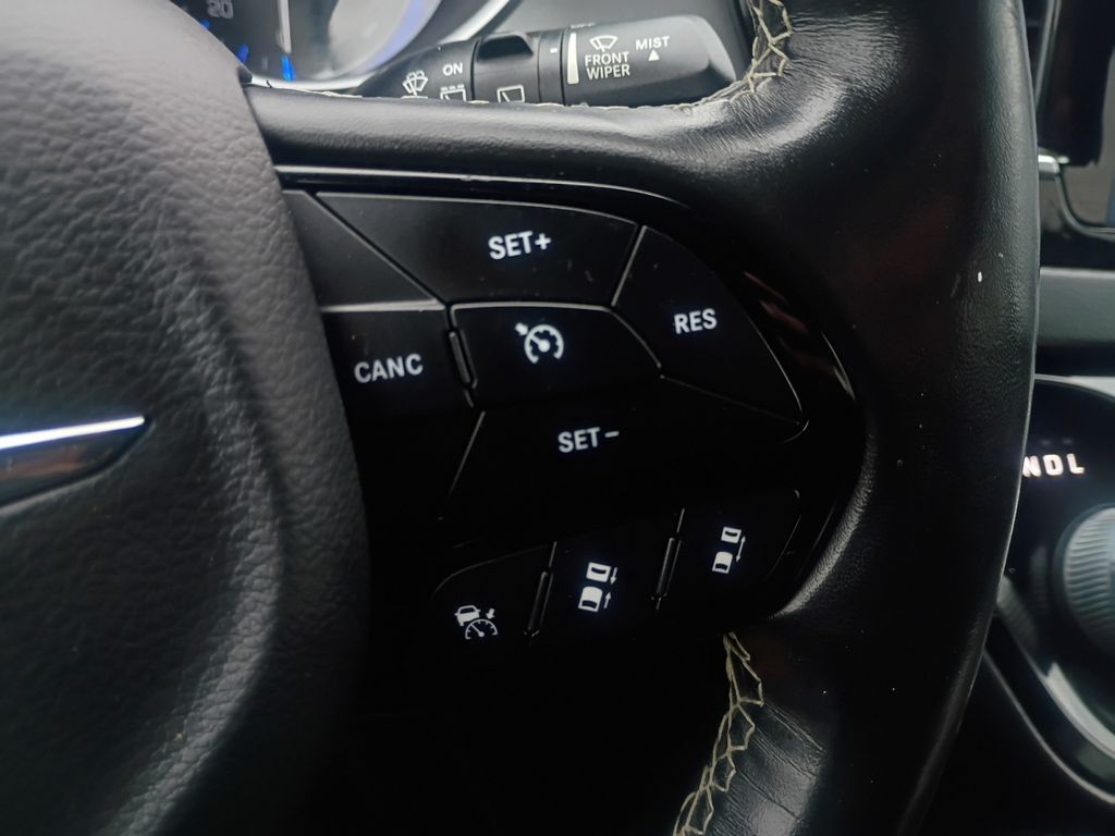 Used Car 2019 Chrysler Pacifica  Touring Plus For Sale Under $20,000 In Austin, Texas