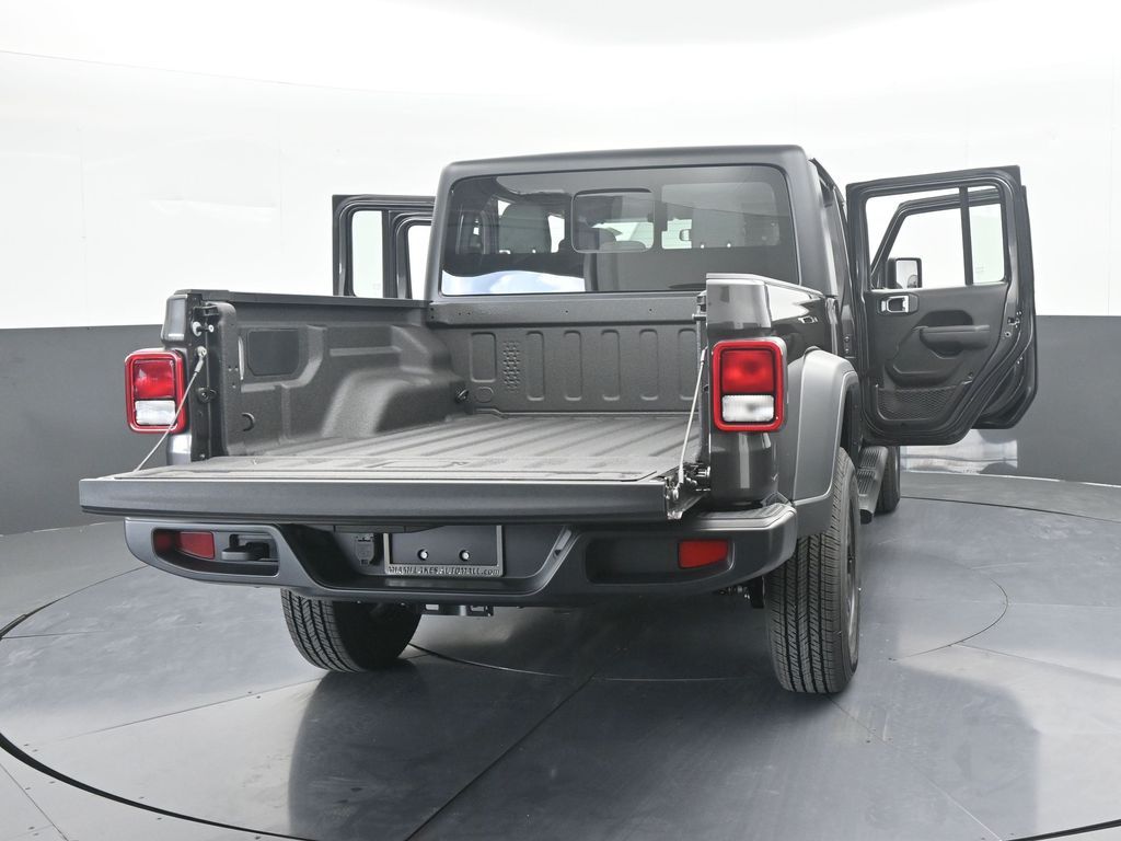 New 2026 Granite Crystal Metallic Clearcoat Jeep Sport image 69