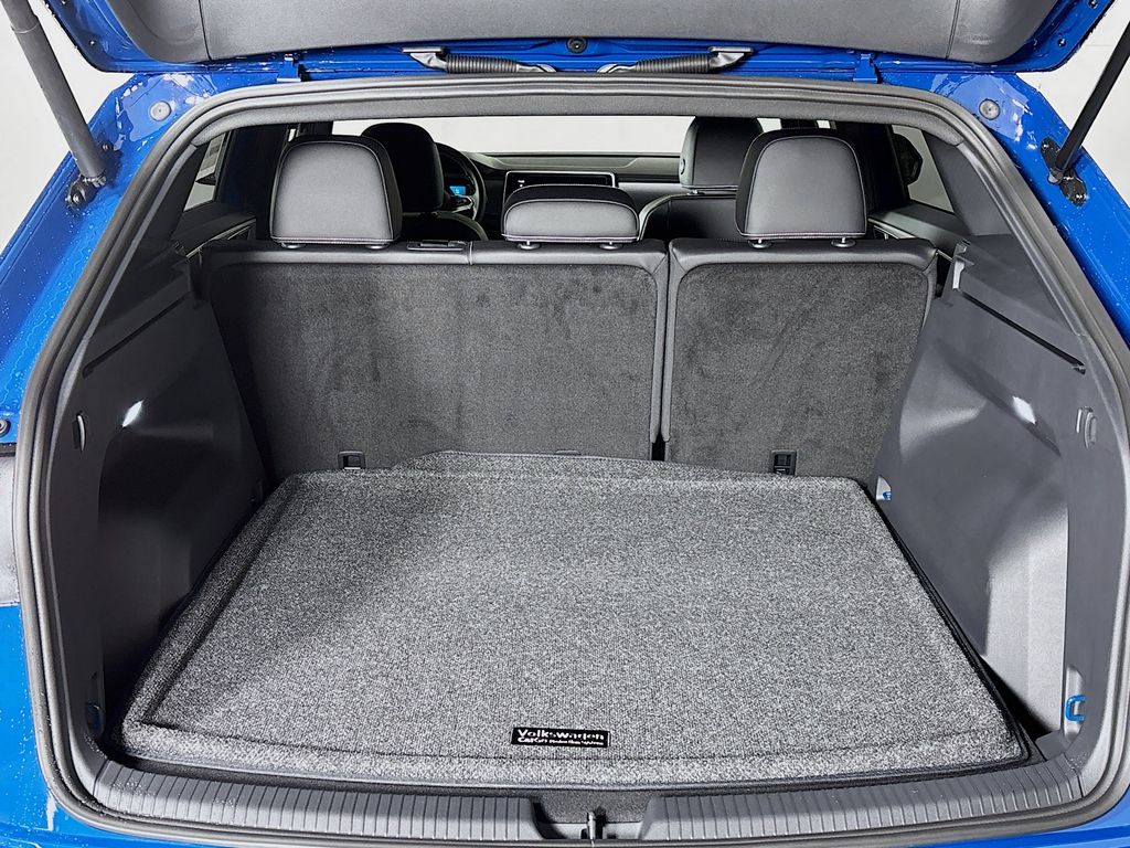 2025 Volkswagen Atlas Cross Sport 2.0T SE