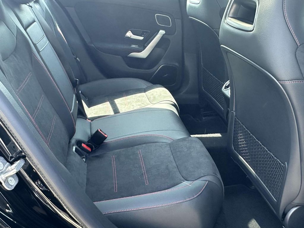 2025 Mercedes-Benz CLA 250 10