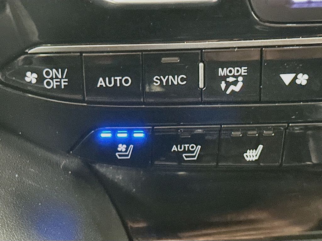 used 2024 Acura MDX car, priced at $45,799