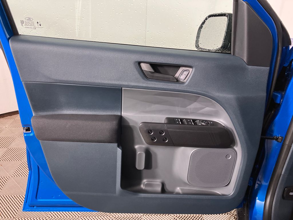 2025 Ford Maverick XL photo 17