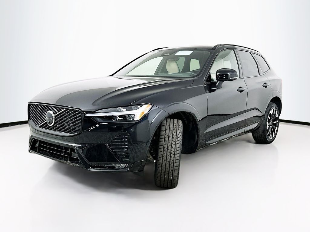 2026 Volvo XC60 B5 Plus