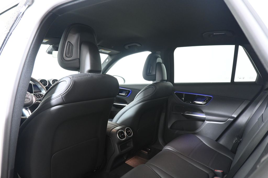 Thumbnail: 2025 Mercedes-Benz GLC - 29