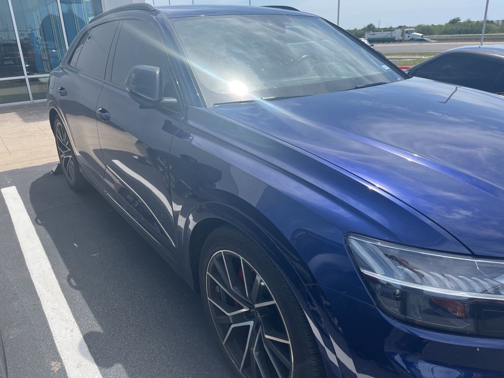 Thumbnail: 2022 Audi SQ8 - 3