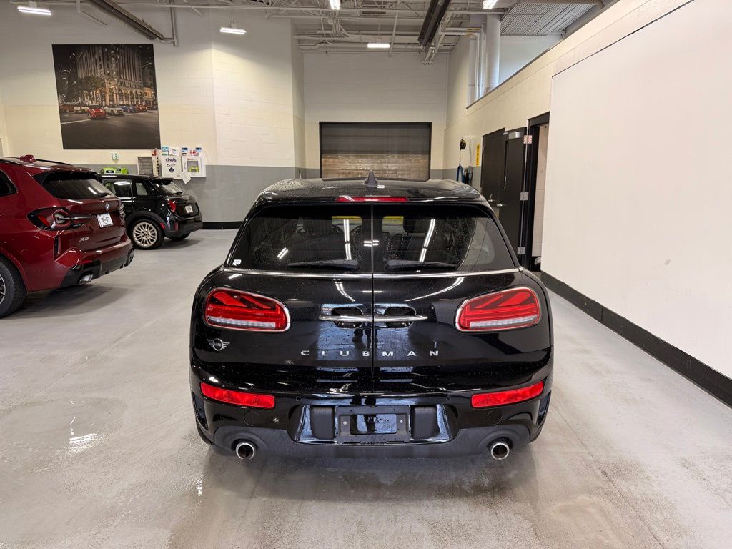 Thumbnail: 2022 MINI Cooper Clubman - 4