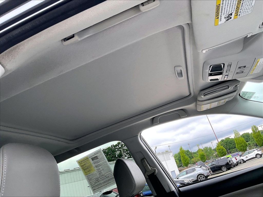 2017 Subaru Forester — photo 22