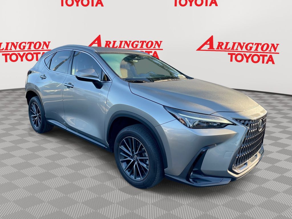 2024 Lexus NX 250's photo