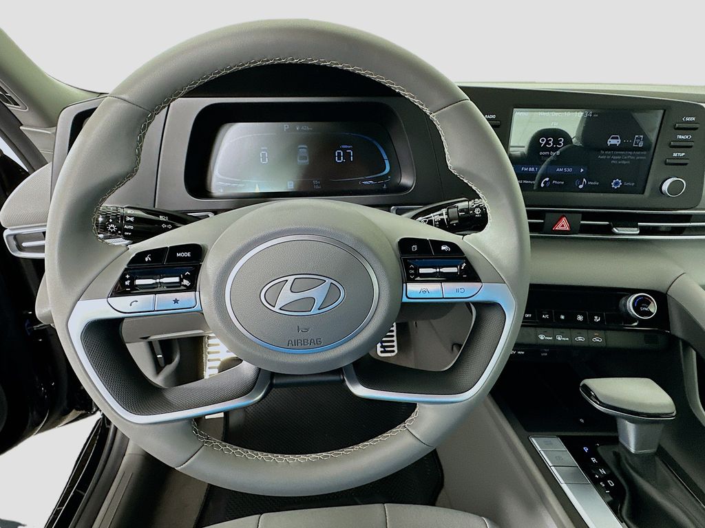 Thumbnail: 2026 Hyundai Elantra - 10