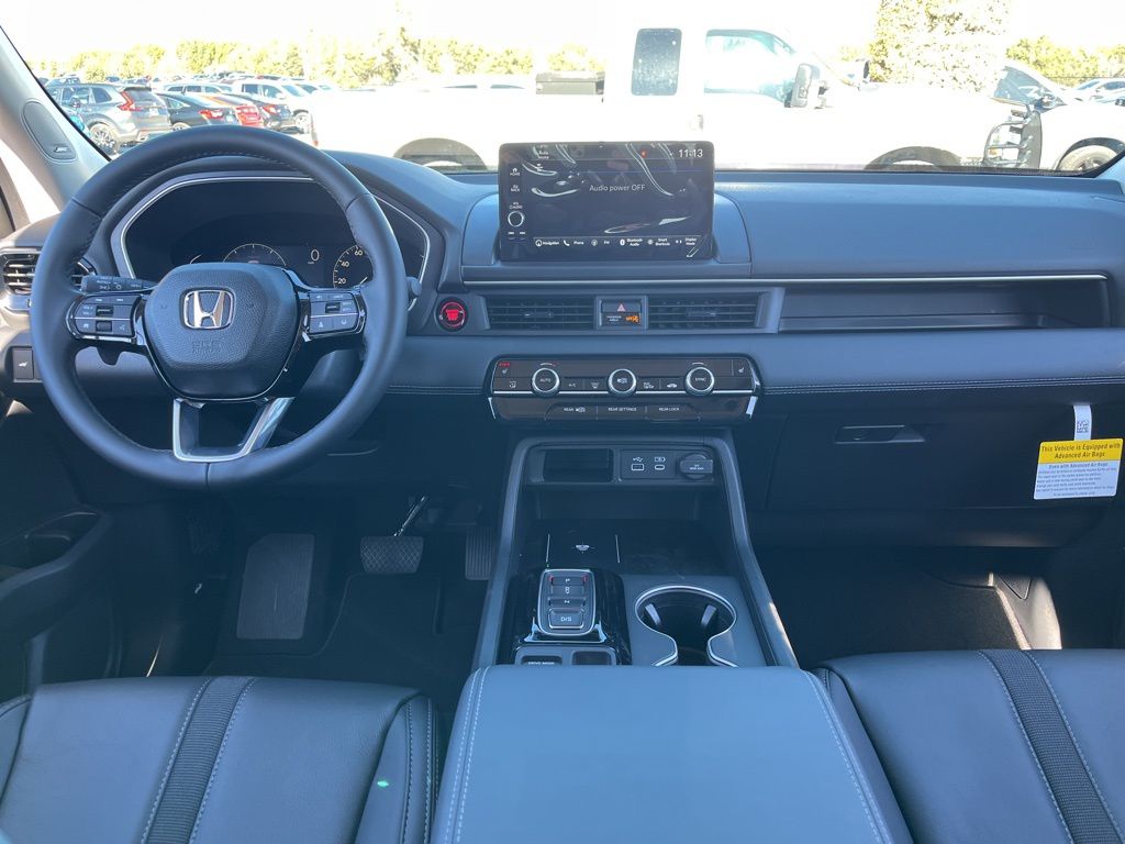 Thumbnail: 2025 Honda Pilot - 9